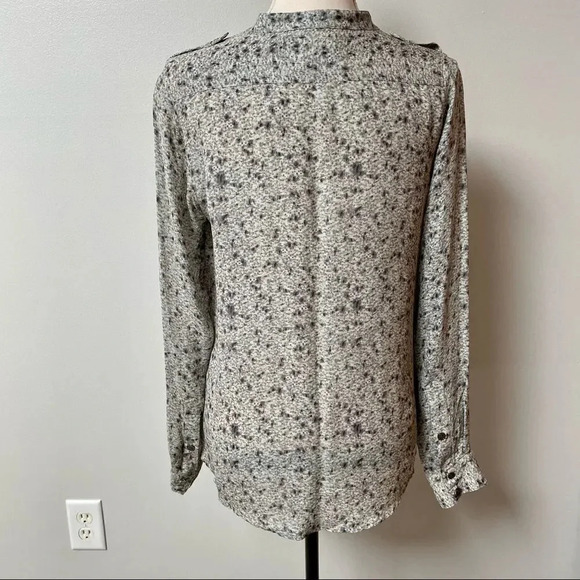 Elizabeth and James Silk Blouse Abstract Print Button Front Long Sleeve Medium - Picture 11 of 16